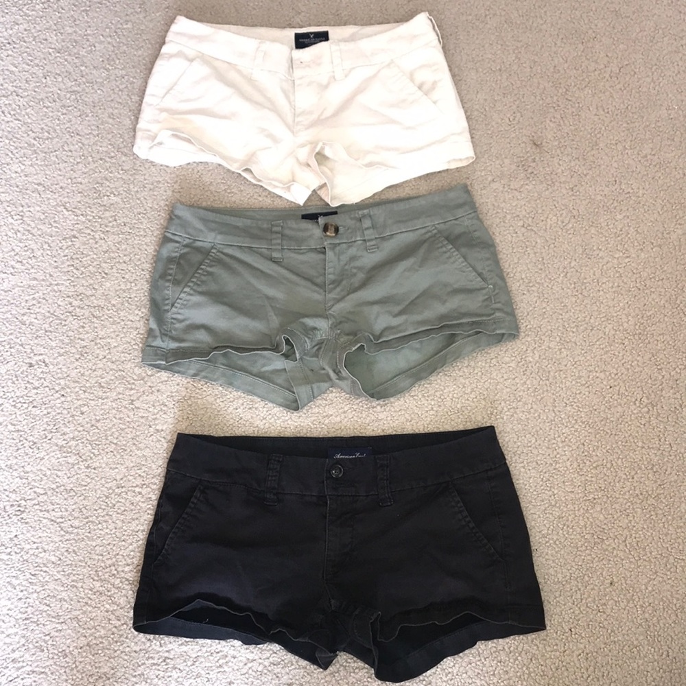 SOLD American Eagle chino  shortie shorts